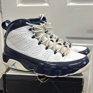 Air Jordan Retro 9
White Navy Patent Leather
Size 10